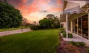 91 Fairview W Photo