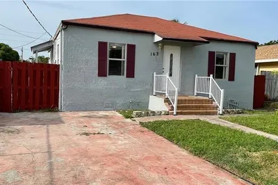 163 SW 5th Street 1