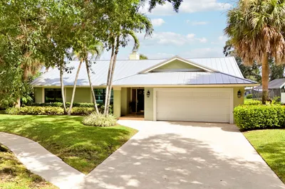 6577 Woodloch Court 1