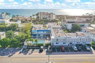 4228 N Ocean Dr #32 1