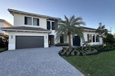 9100 Coral Isles Circle #{Lt 1} 1