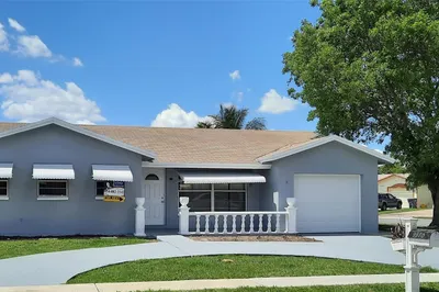 9370 SW 1st Place 1