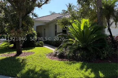 2518 Bay Pointe Ct 1