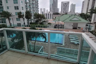 41 SE 5th St #805 1