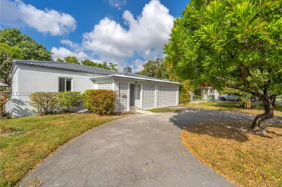 648 South Dr 1