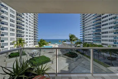 3500 Galt Ocean #307