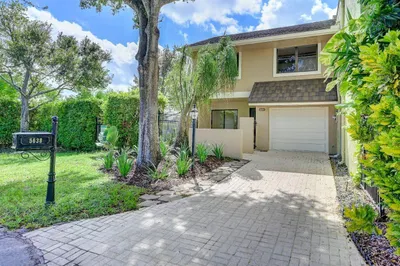 5638 Santiago Circle 1