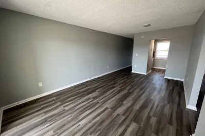 2605 NW 135TH Street #101 1