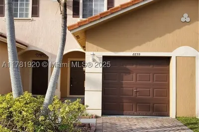 8855 N Isles Cir 1