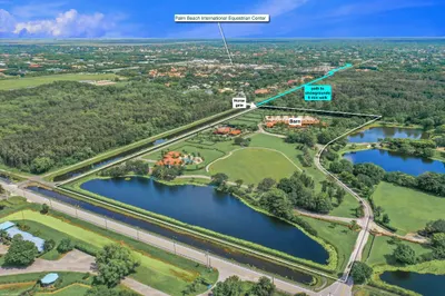 Overview with horse path