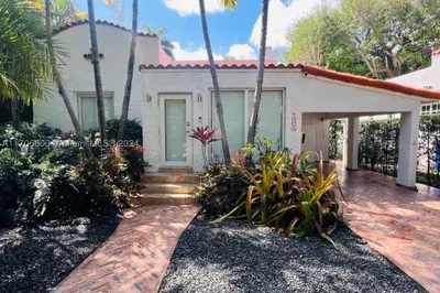 1506 El Rado St 1