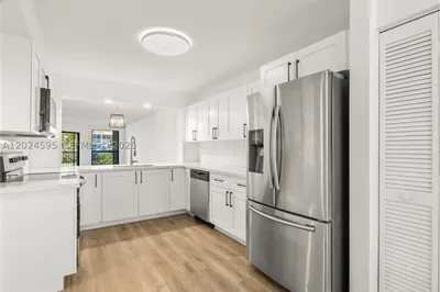 7547 Fairfax Dr #210 1