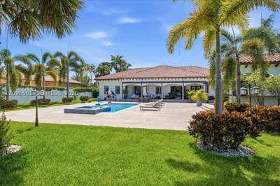 331 SW 124th Ave 1
