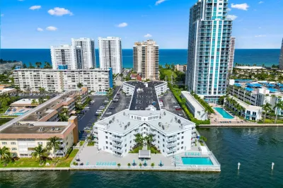 1913 S Ocean Dr #208 1