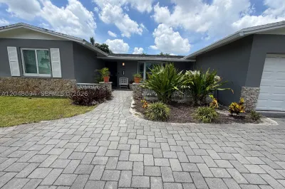 9100 NW 19th St 1