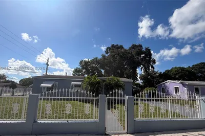 16000 NW 17th Ct 0 1