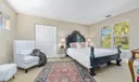 314 W Riverside Drive Photo