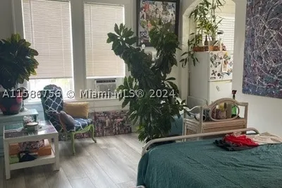 642 Michigan Ave #29 1
