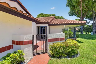 10546 Beach Palm Court #B 1