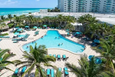 3901 S Ocean Dr #4P 1