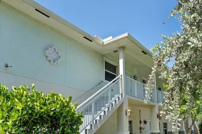 105 2nd Street #3 1