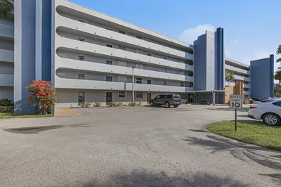 5201 NW 2nd Avenue #2130 1
