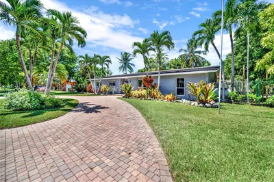 13600 SW 84th Ave 1