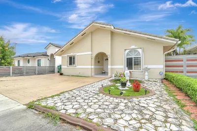 15311 NW 89 Place 1