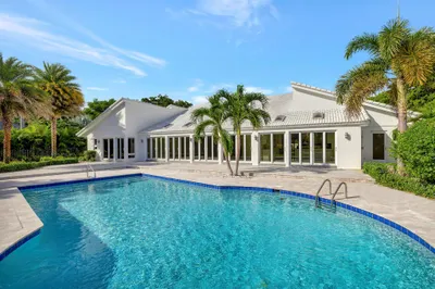 355 Oakview Drive 1