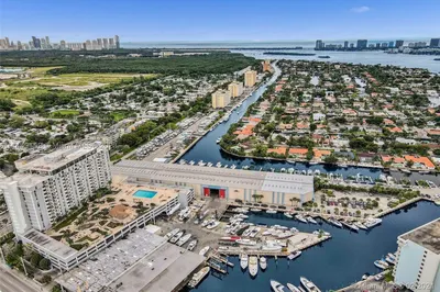 13499 Biscayne Blvd #1513 1