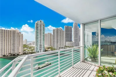 335 S Biscayne Blvd #1909 1