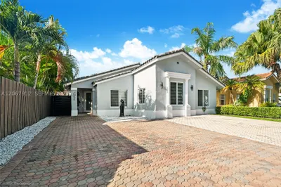 16520 SW 99th St 1