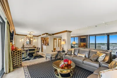 115 Lakeshore Drive #749 1