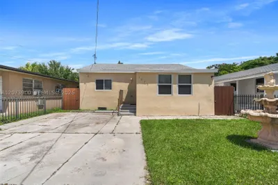 3073 NW 59th St 1