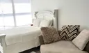 17011 N Bay Rd #814 Photo