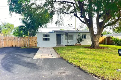 2616 NE 12th Ter 1