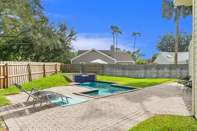 522 Goldenwood Way