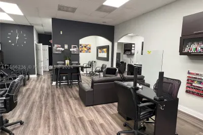 Hair Salon & Nails On Us-1 1