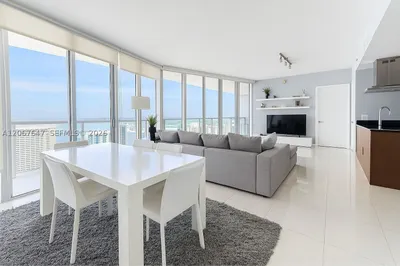 495 Brickell Ave #5104 1