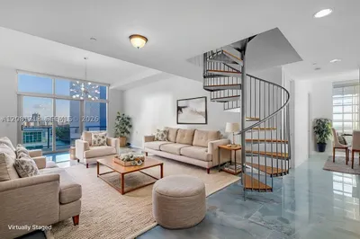201 Aqua Ave #PH4 1