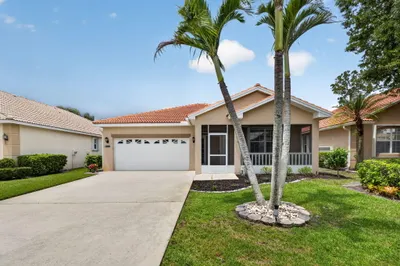 872 NW Sarria Court 1