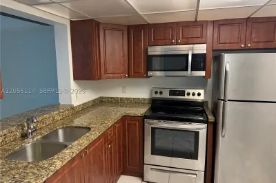2055 SW 122nd Ave #406 1