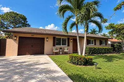 255 NW 6th Street 1