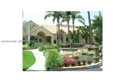 3390 N Pinewalk Dr N #1038 1