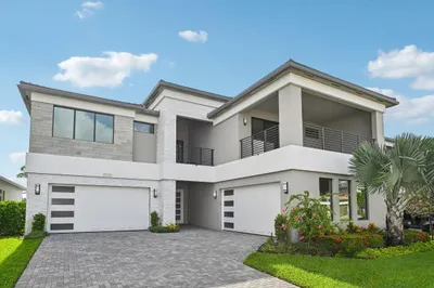 Biggest Home 4 car garage