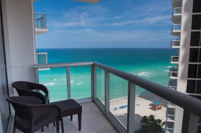 18683 Collins Ave #1610 1