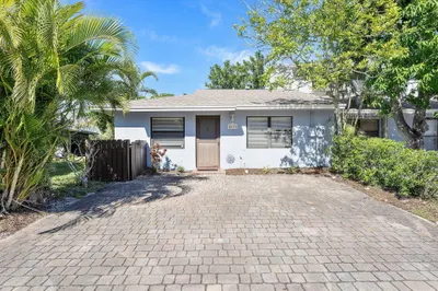 5171 Tennis Lane 1