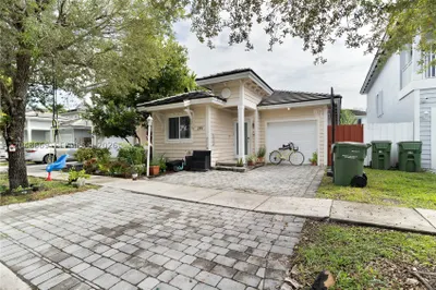 249 SE 32nd Ave 1