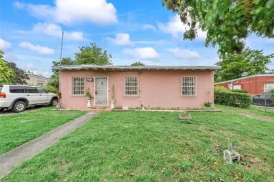 515 NW 130th St 1
