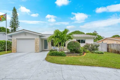 457 SW 4th Avenue 1